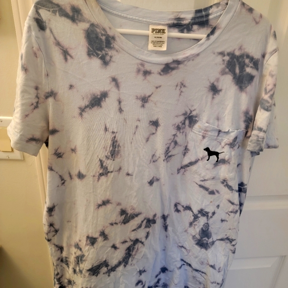 Medium tie dye victorias secret pink tshirt - Picture 1 of 2